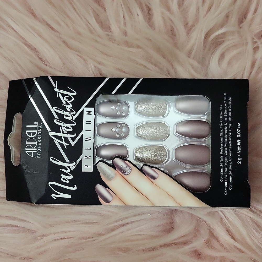 Brand New ARDELL NAIL ADDICT PREMIUM False Nails-M